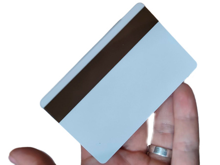 Заготовка для пластиковой карты, ПВХ, белая, ламинированная, с магнитной полосой 300 Ое, 86х54х0,76 мм