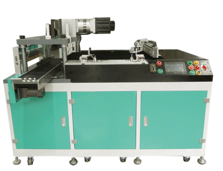 Вырубщик с двух координатным перемещением листа CZ 0412217-1